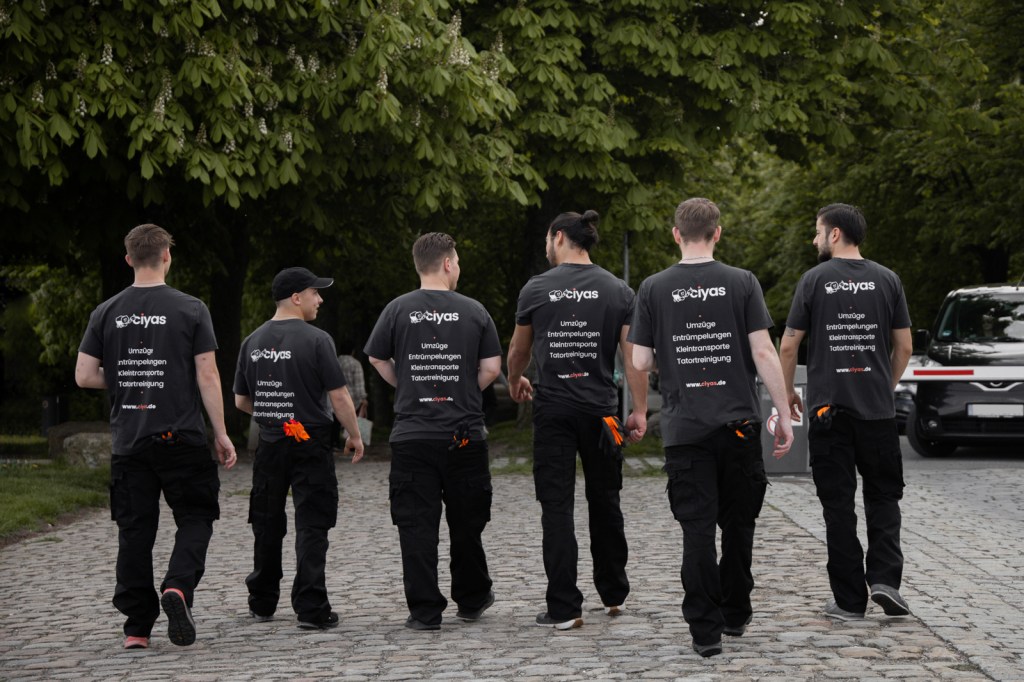 Mitarbeiter der Möbelspedition Stuttgart - Ciyas GmbH